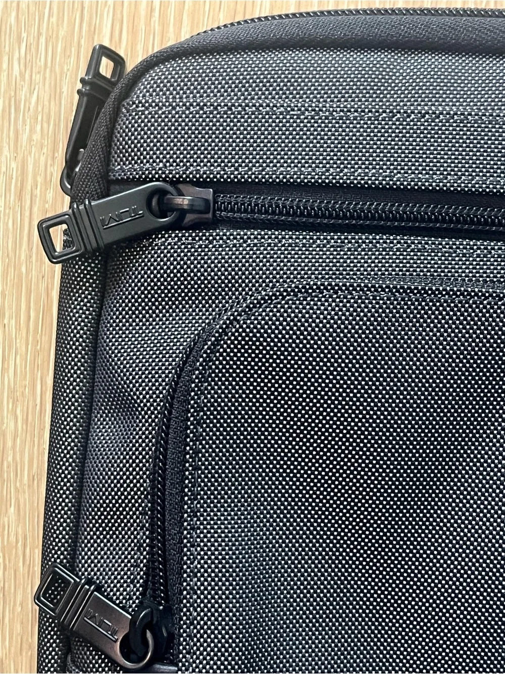 TUMI Alpha Ballistic 2 Gray Tablet Sleeve Tech Organizer Travel Case